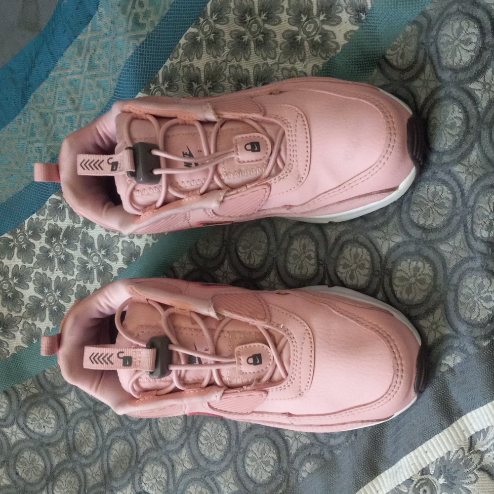 Girls Nike Airmax